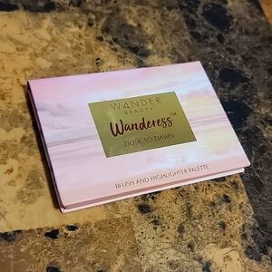 Wander Beauty Wanderess Dusk to Dawn Blush & Highlighter Palette